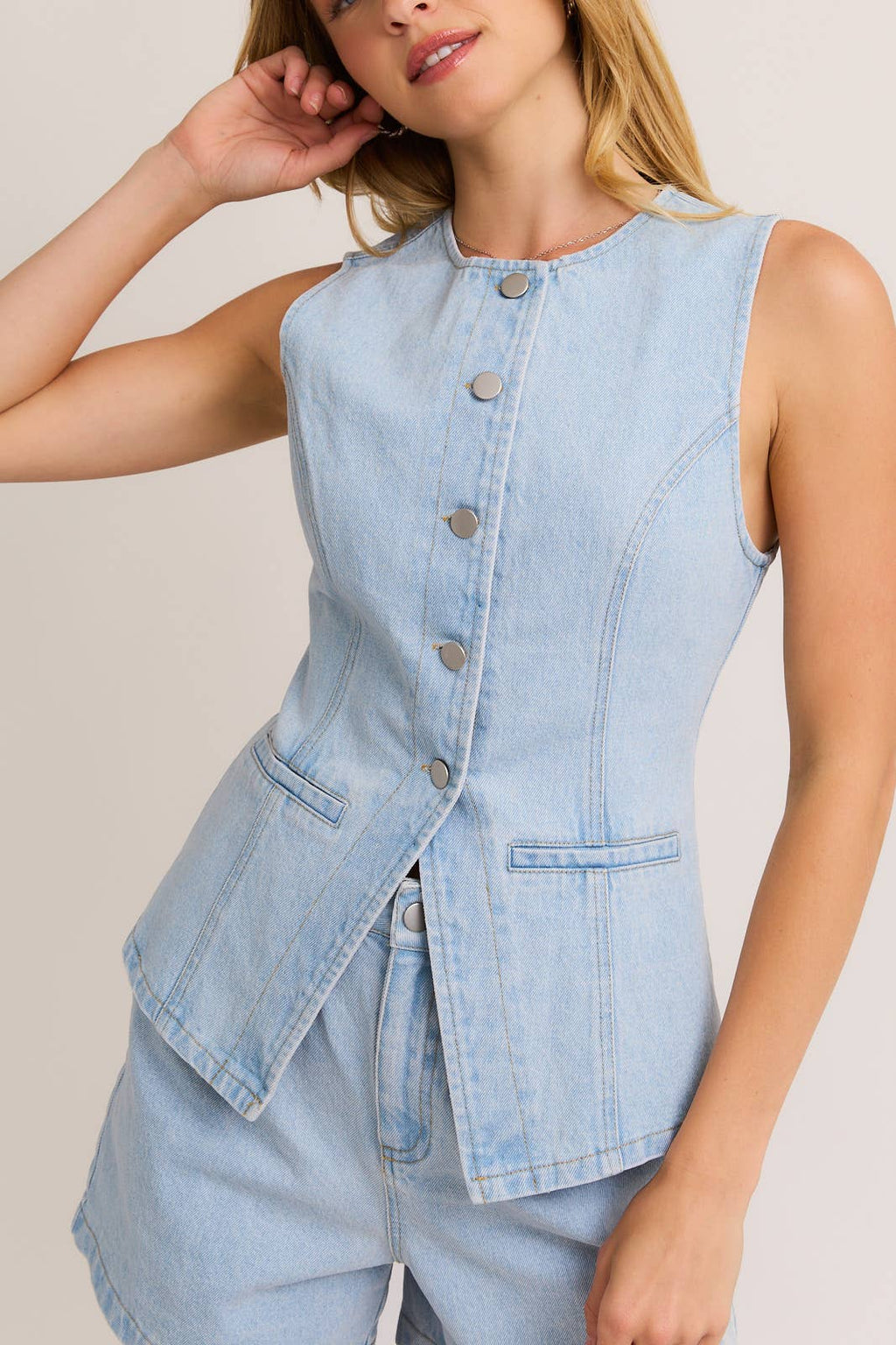 Button Business Top